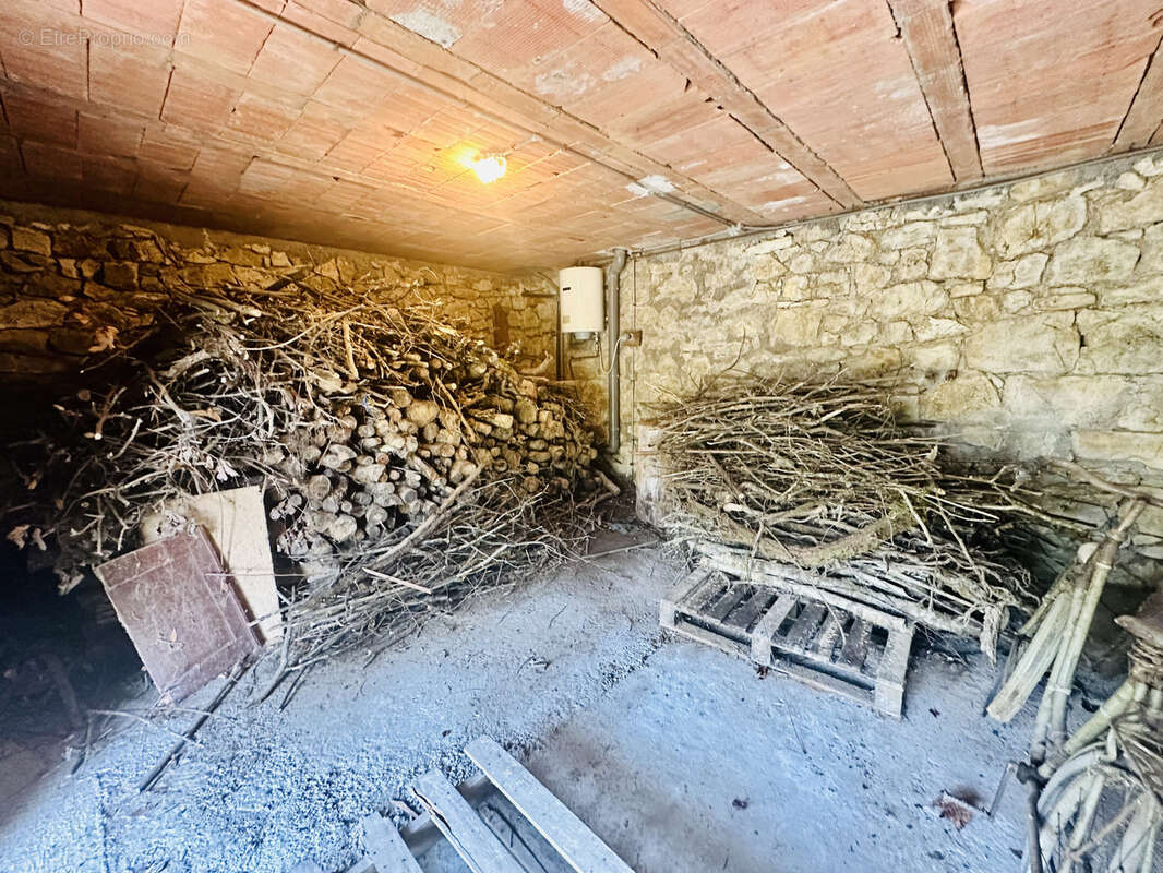 Maison à CREGOLS