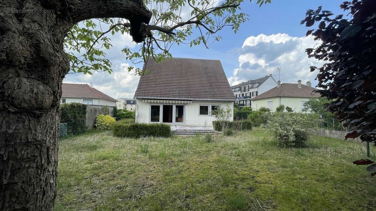 Maison à LAMORLAYE