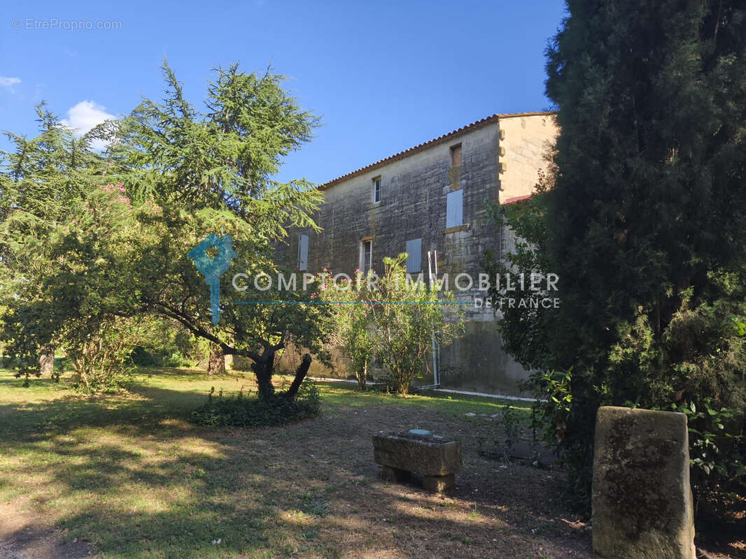 DPT(30) Exceptionnel Mas du XVIIe Siècle au Cœur de la Plaine de Beaucaire - photo 11