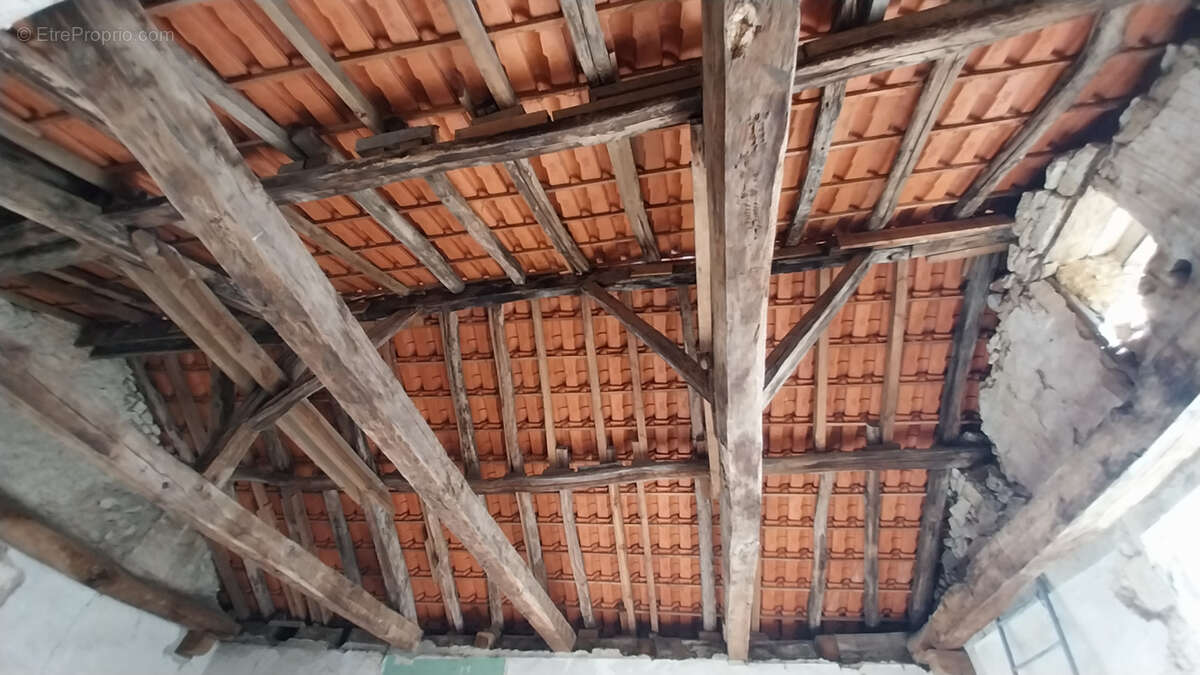 Maison à CHATEAU-L'EVEQUE