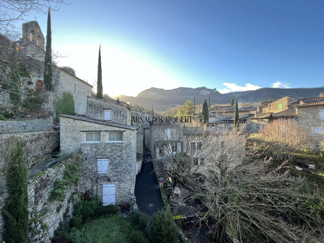 Maison à ROCHEBAUDIN