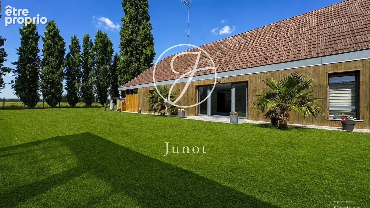 Sailly-lez-lannoy - Ferme rénovée à vendre - 10 pièces - 334m² et 180m² de dépendance - 7 chambres - Piscine - Garage - photo 14