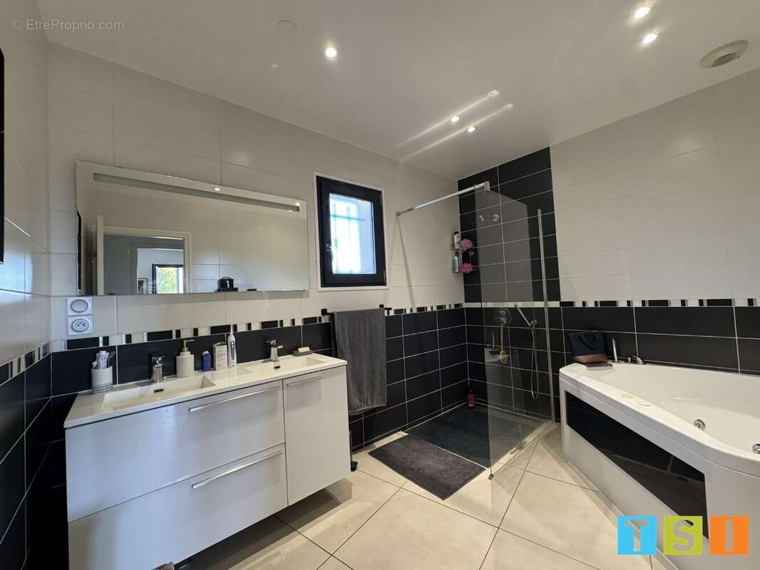 185 m² de lumière et de confort, à deux pas de Saint-Gaudens. - photo 16