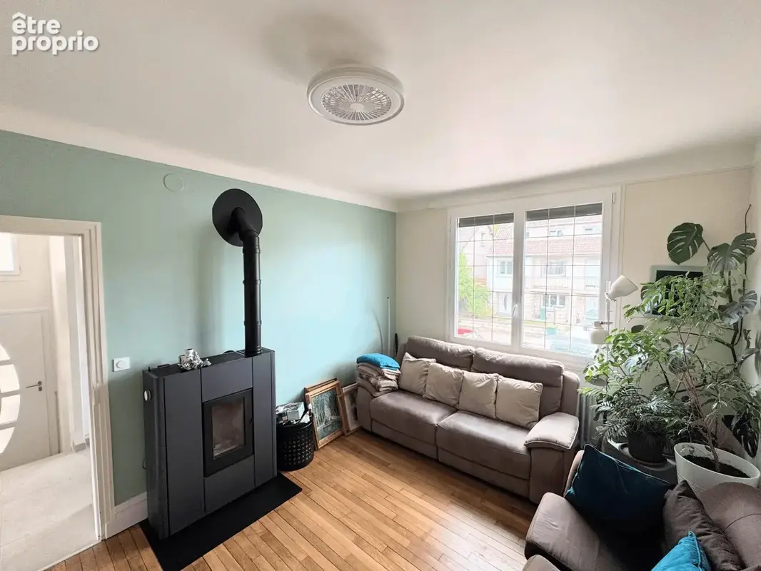 Maison 7 pièces 130 m² à vendre à Le Mesnil-Saint-Denis (78320) - photo 4