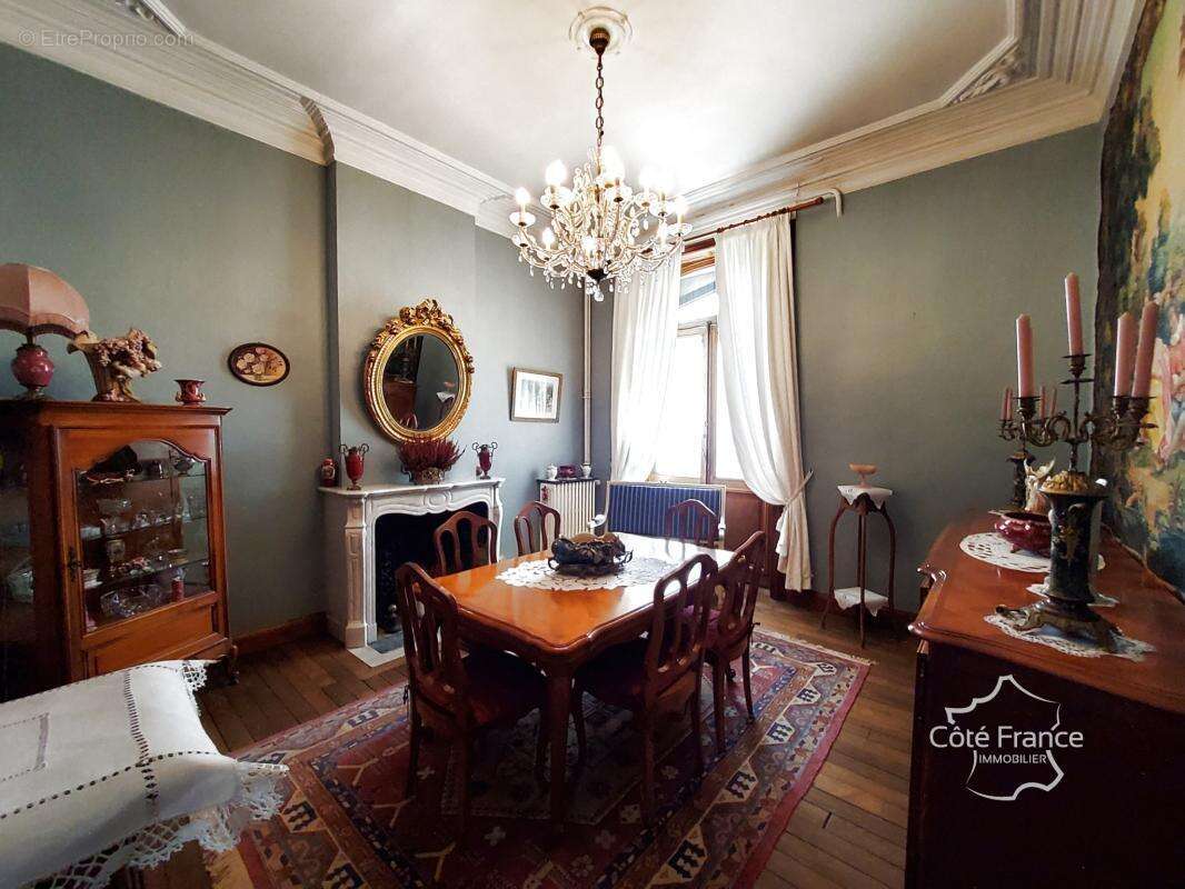 Maison à FUMAY