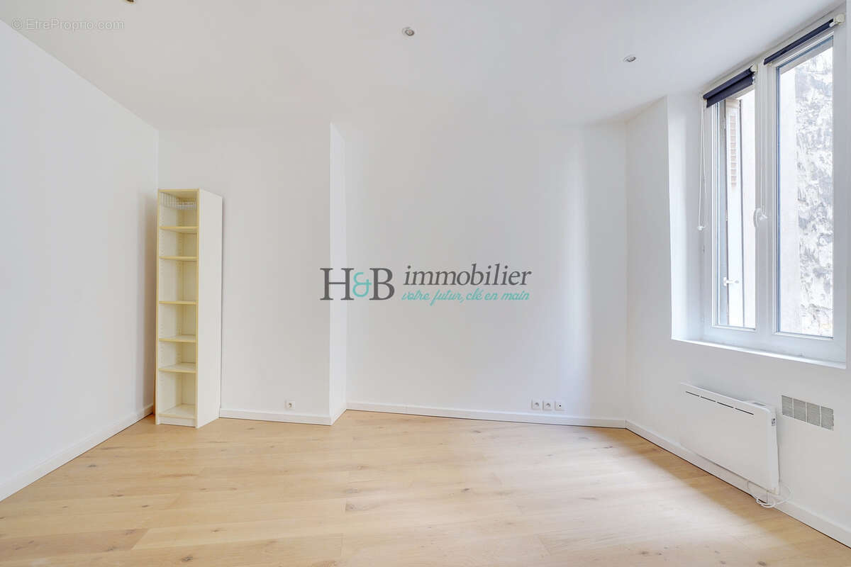 Appartement à PARIS-12E