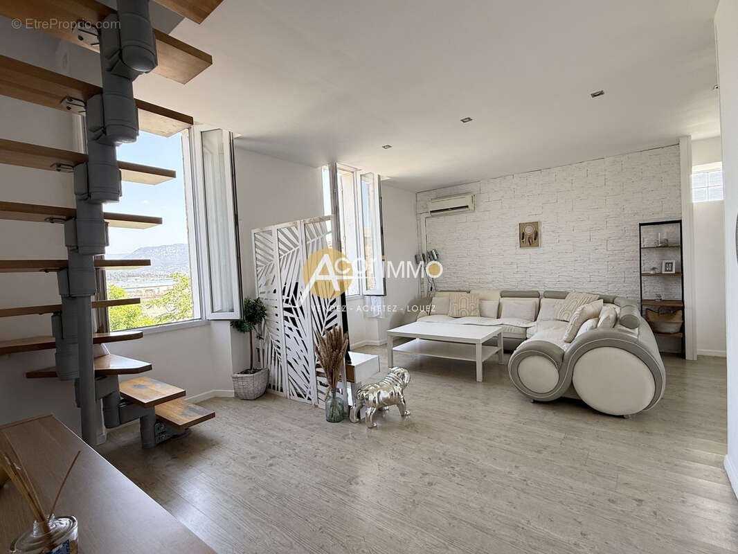 Appartement en duplex de 3 pièces 75m2, vue rade, La Seyne sur mer - photo 6