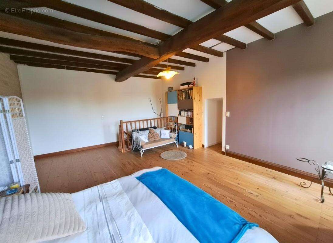 Maison en pierre à rafraichir - 2 chambres - jardin - photo 13
