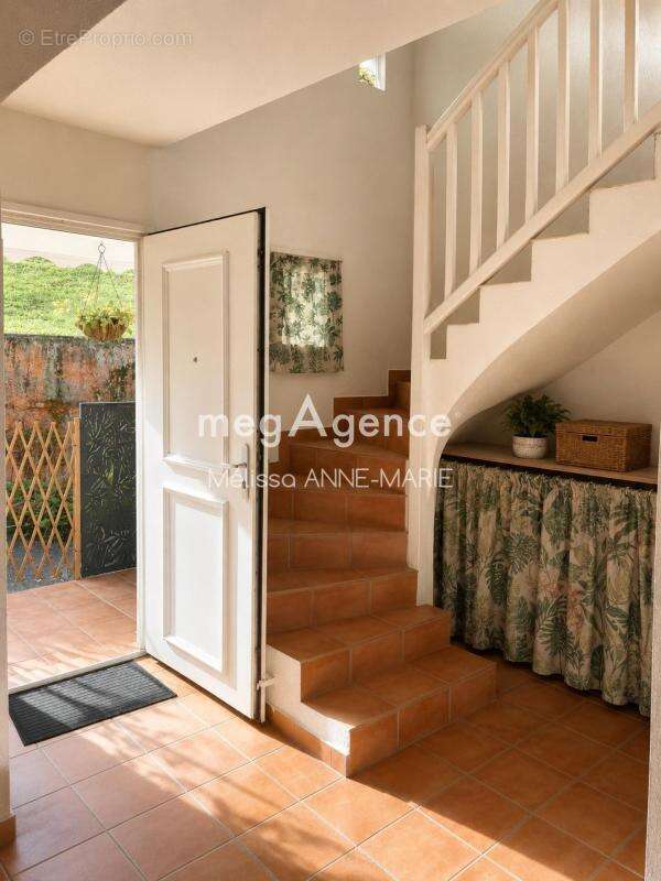 Duplex 3 pièces de 68 m² avec terrasses – Résidence Les Sources de Dolé – Gourbeyre - photo 4