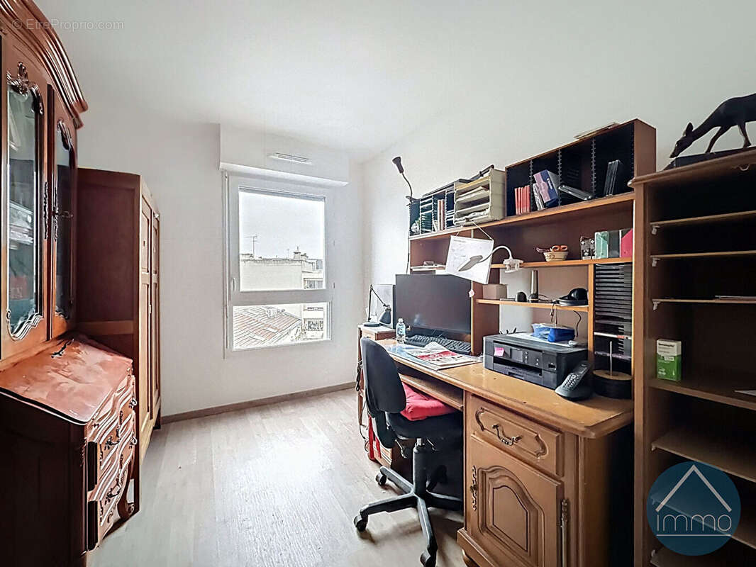 Appartement à ASNIERES-SUR-SEINE