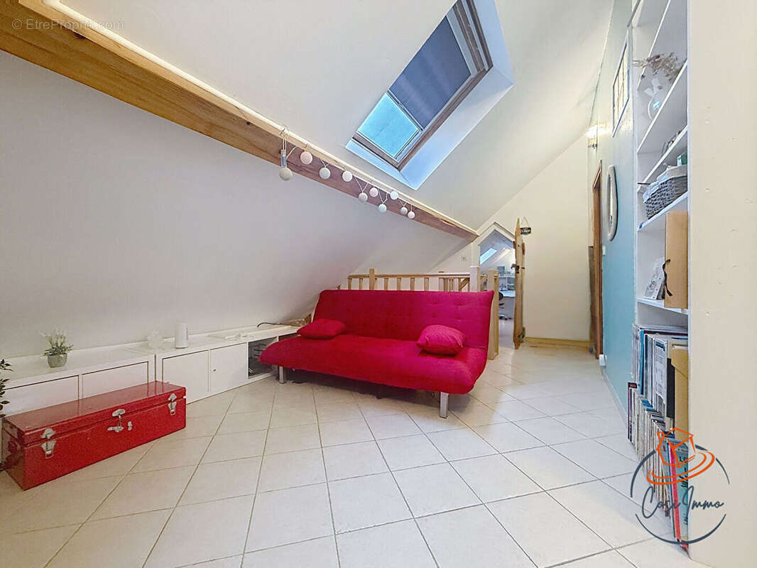 Maison à BELLEGARDE-SUR-VALSERINE