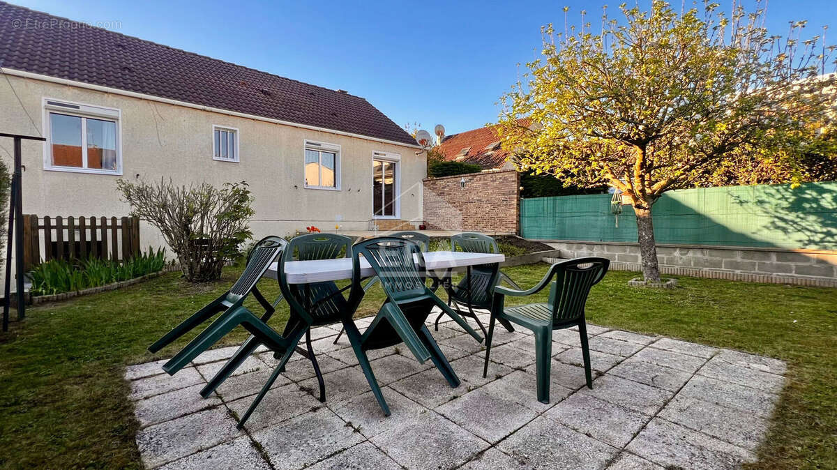Maison à VIRY-CHATILLON