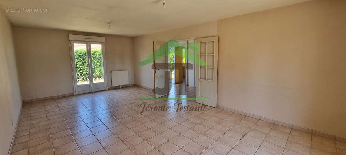 A VENDRE - Pavillon de plain-pied à Patay (45) - photo 3
