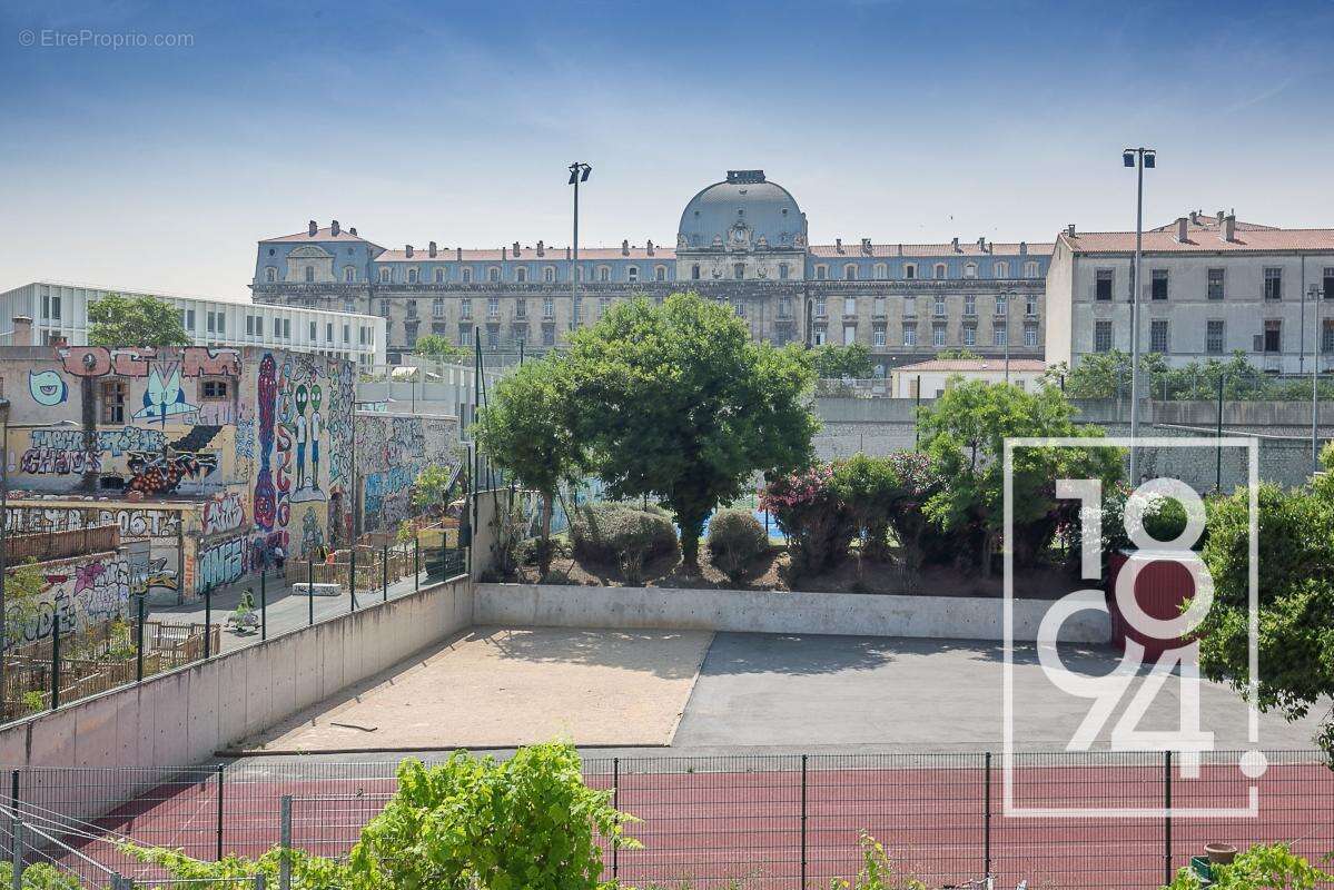 Appartement à MARSEILLE-3E