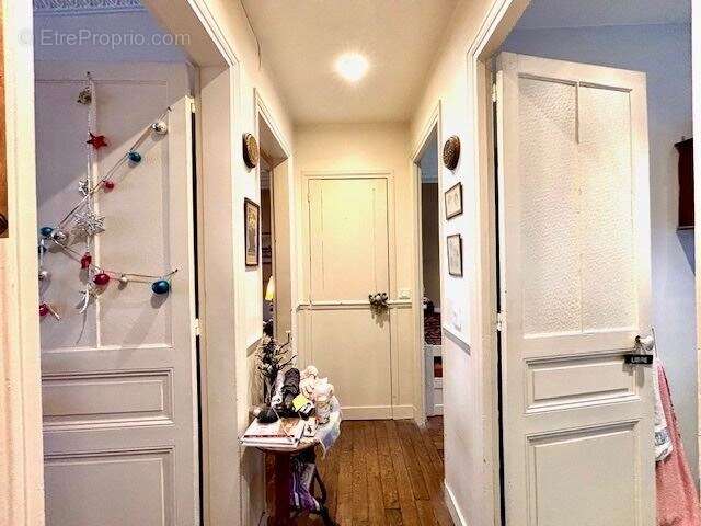 Appartement à PARIS-7E