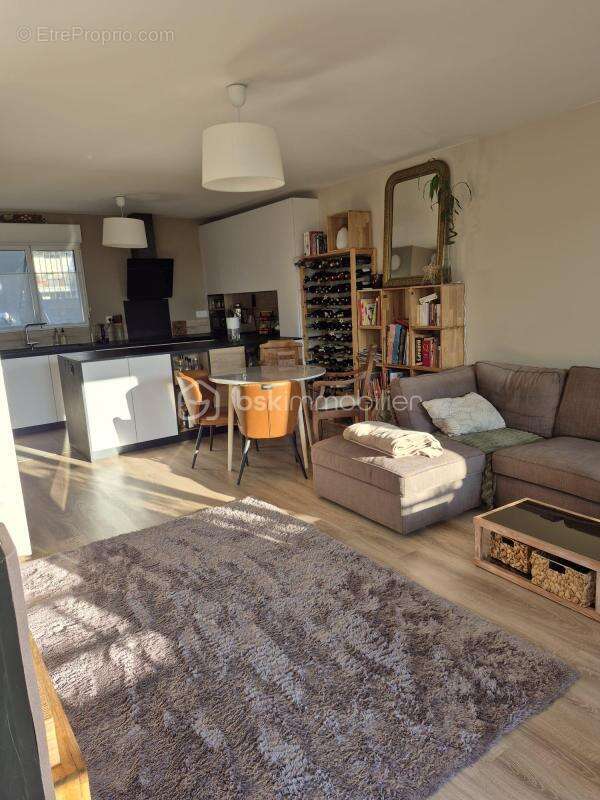 Appartement à BUSSY-SAINT-GEORGES