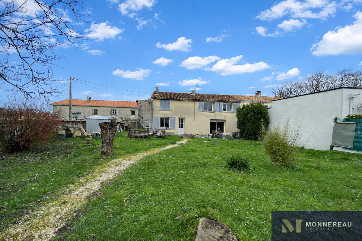 Maison à BARRET