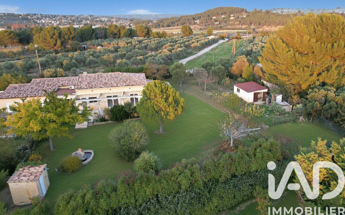 Photo 1 - Maison à VELAUX