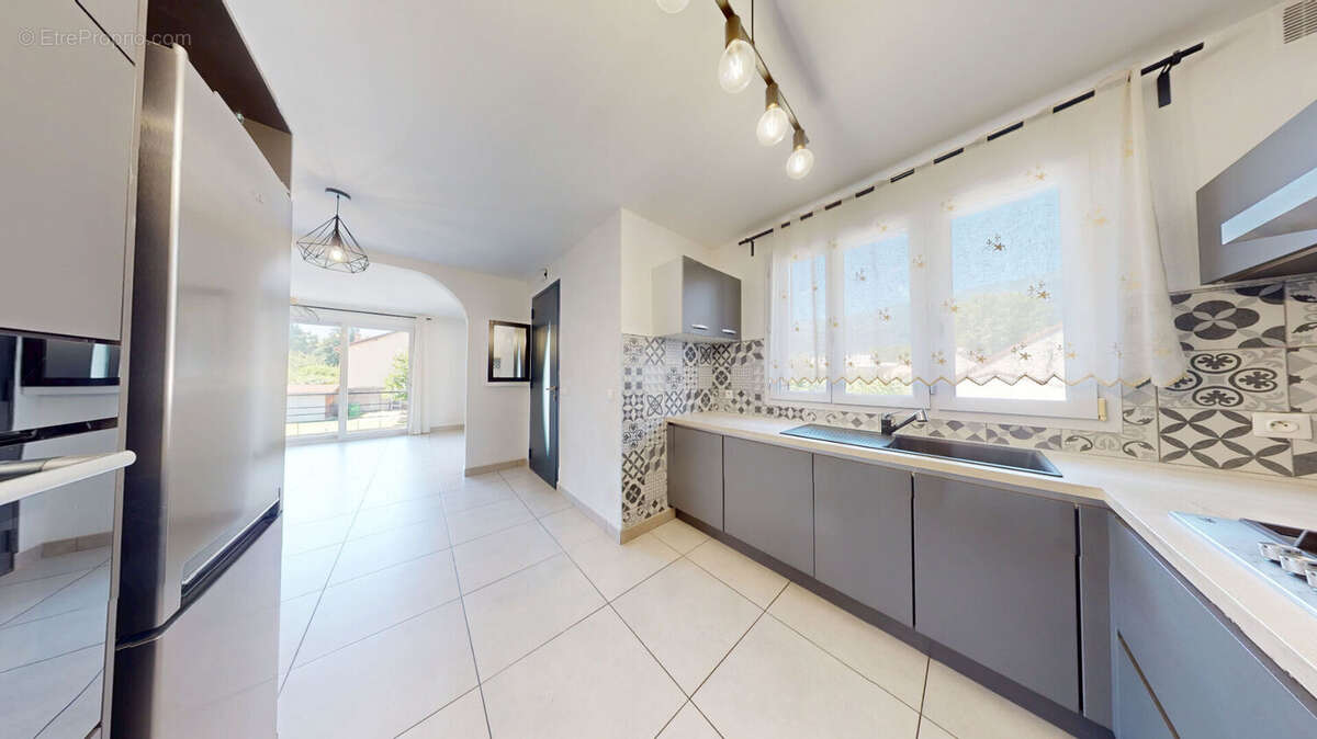 Appartement à SEYSSINET-PARISET