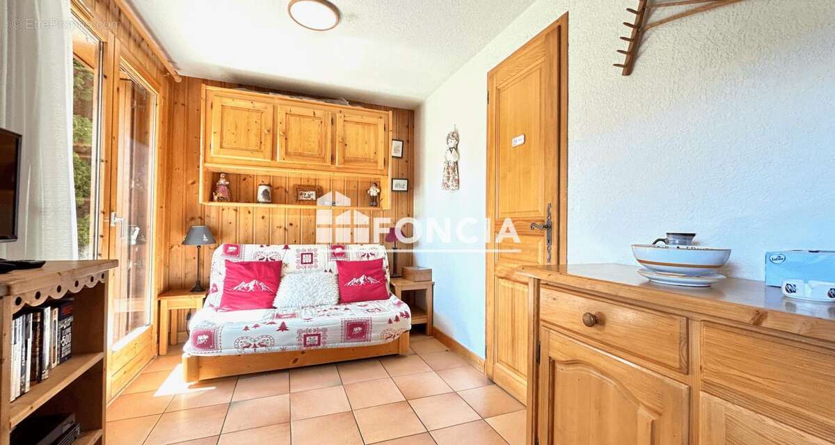 Appartement à MORILLON