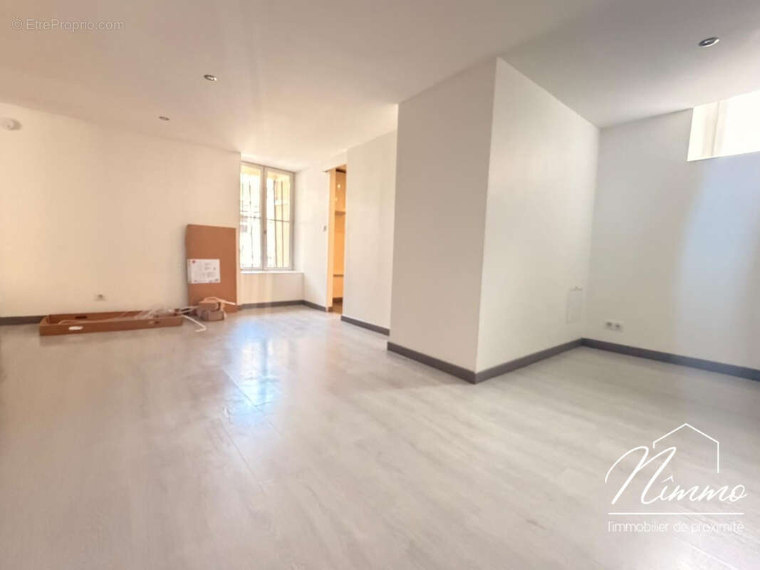 Appartement à NIMES