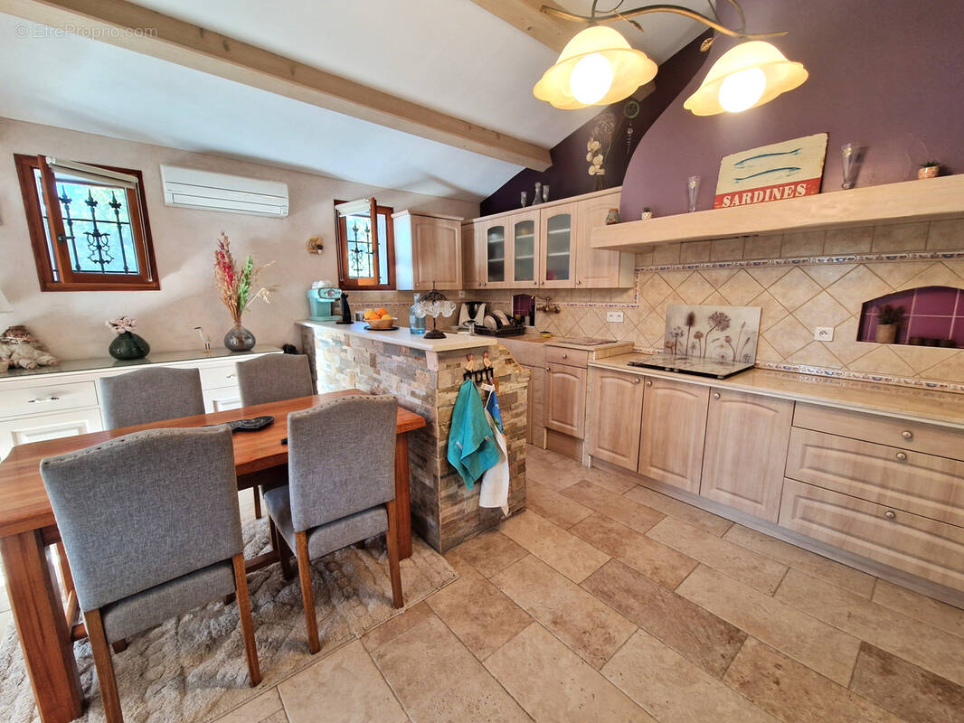 Maison à SIX-FOURS-LES-PLAGES
