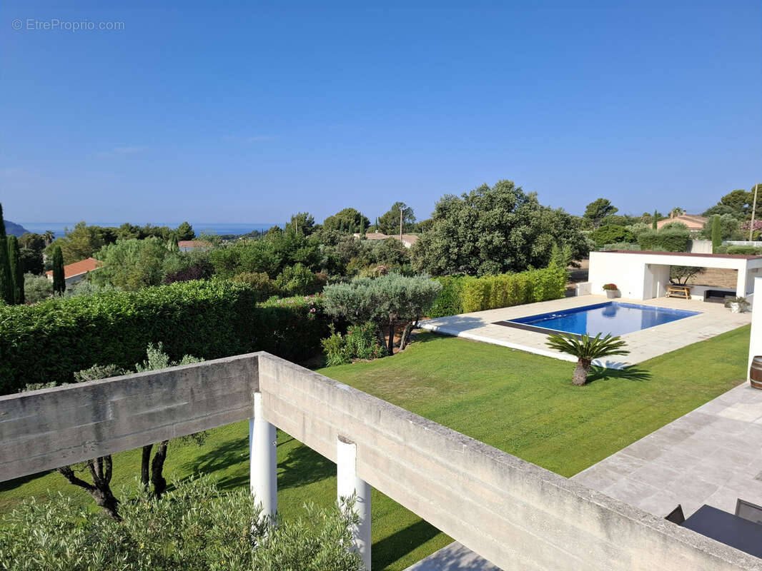 Maison à LA CADIERE-D'AZUR