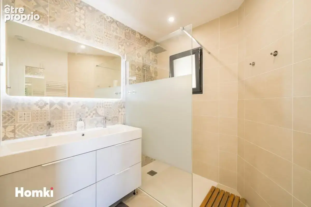 Maison/Villa T5 de 120 m² à Bourg-Saint-Andéol 07700 - photo 11