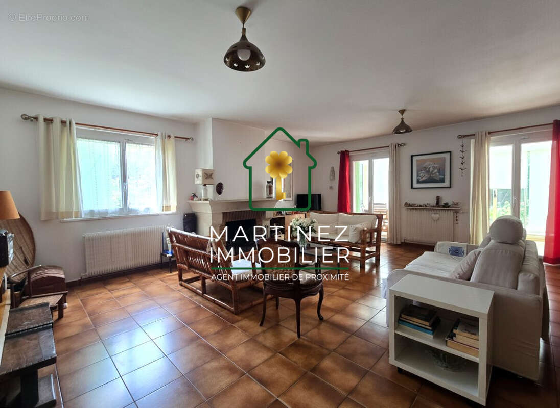 Maison 166 m² à Lyon-8e  - photo 3