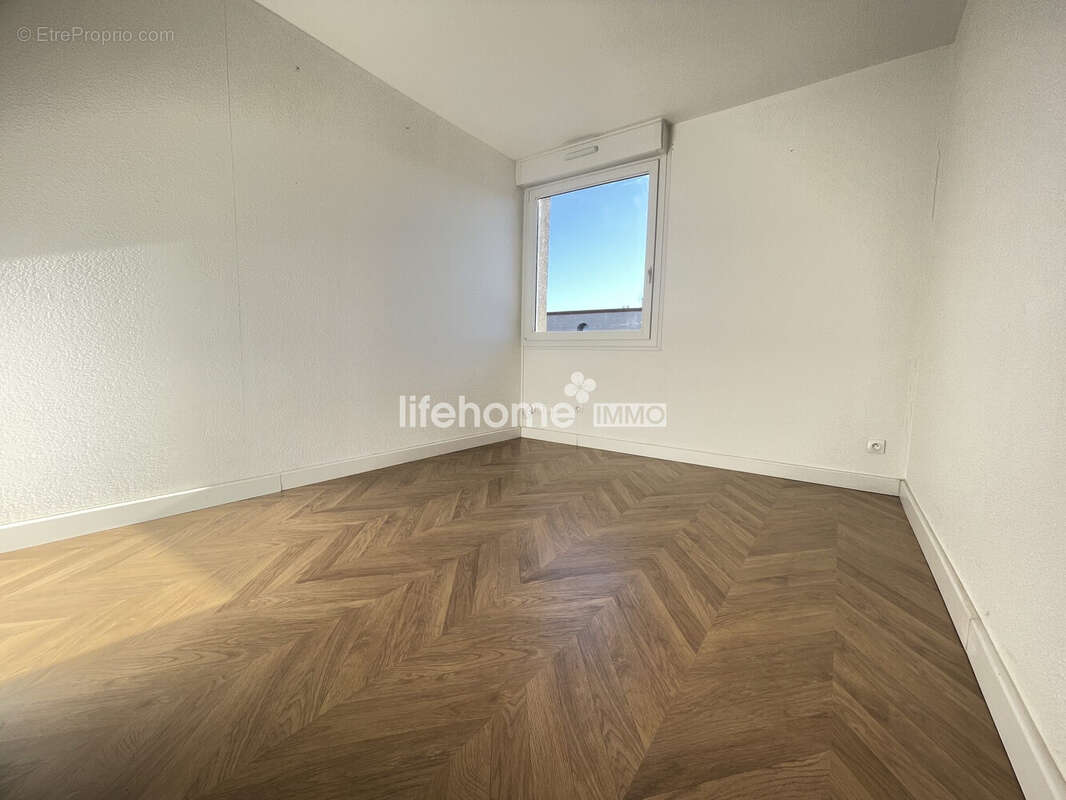 Appartement à LATTES