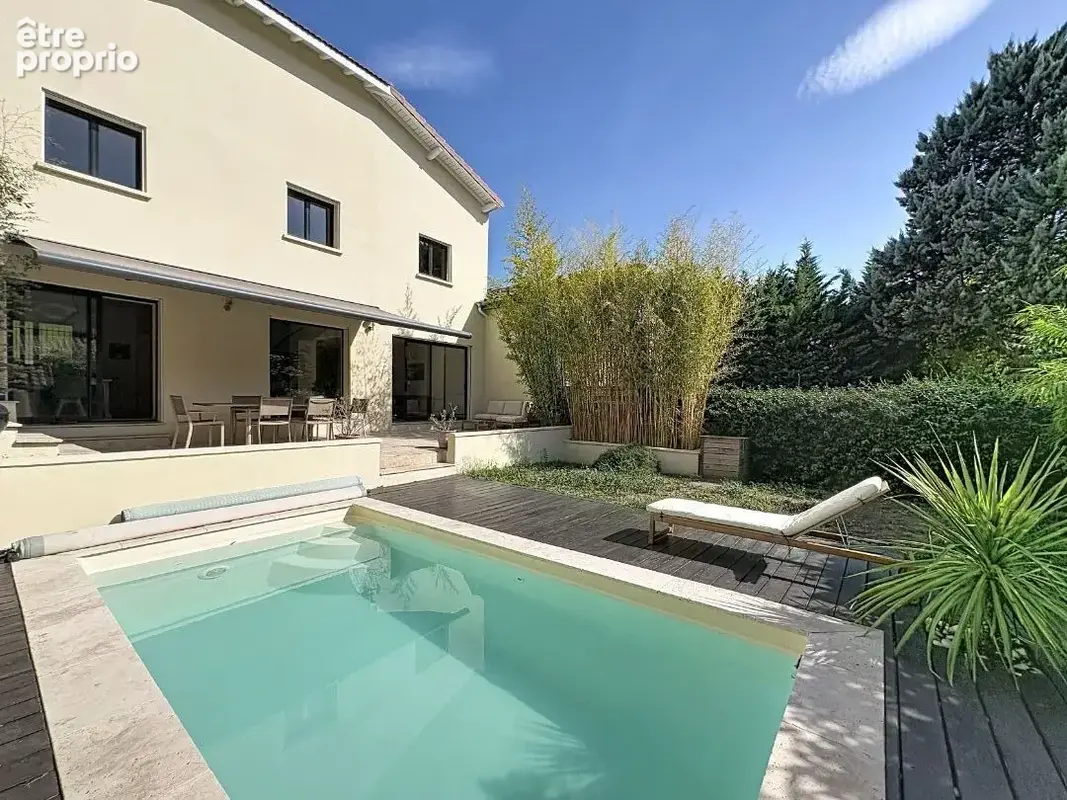 Photo Maison à Caluire-Et-Cuire au prix de 930 000€