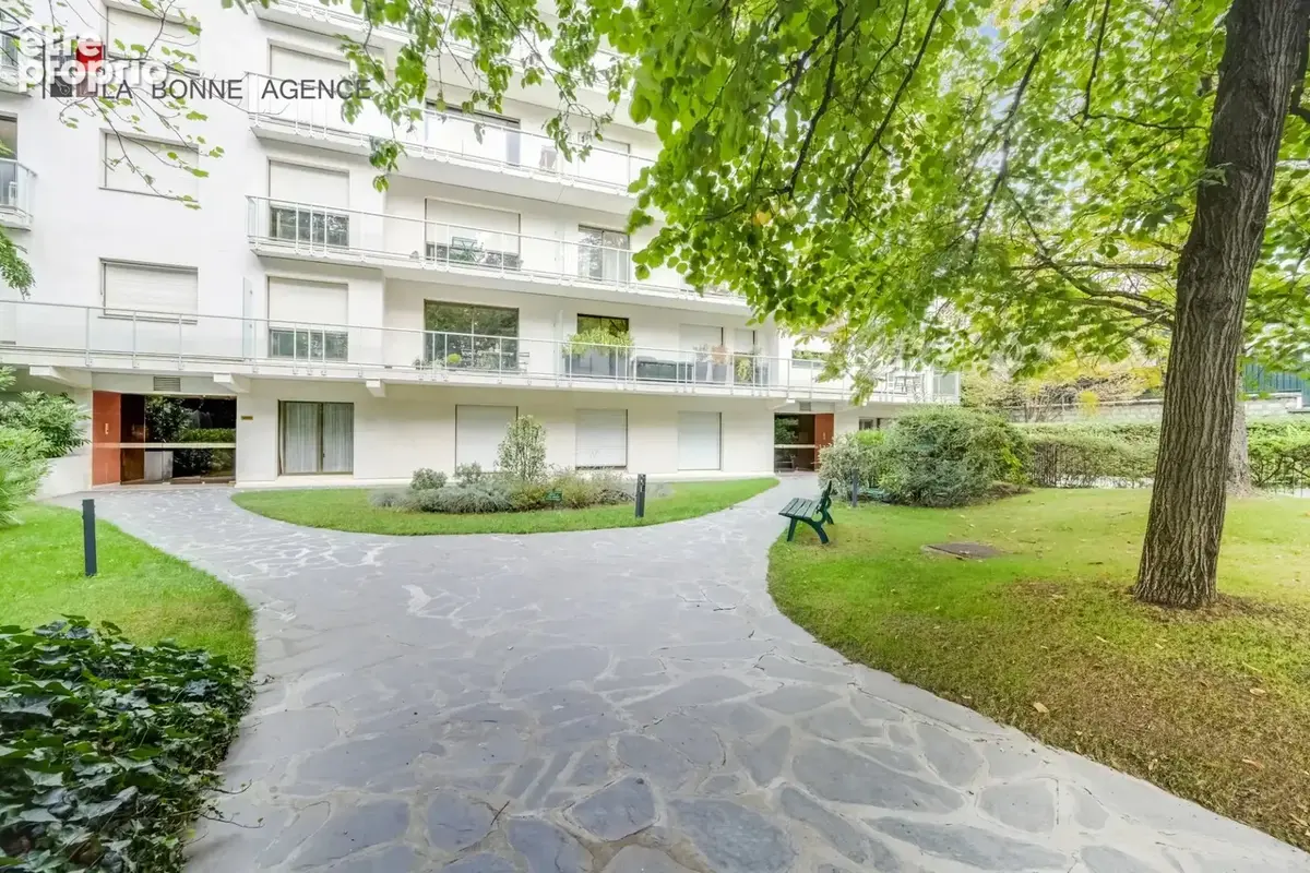 Neuilly-sur-Seine - Hôpital Américain - 2P de 40m2 avec jardin et parking - photo 12