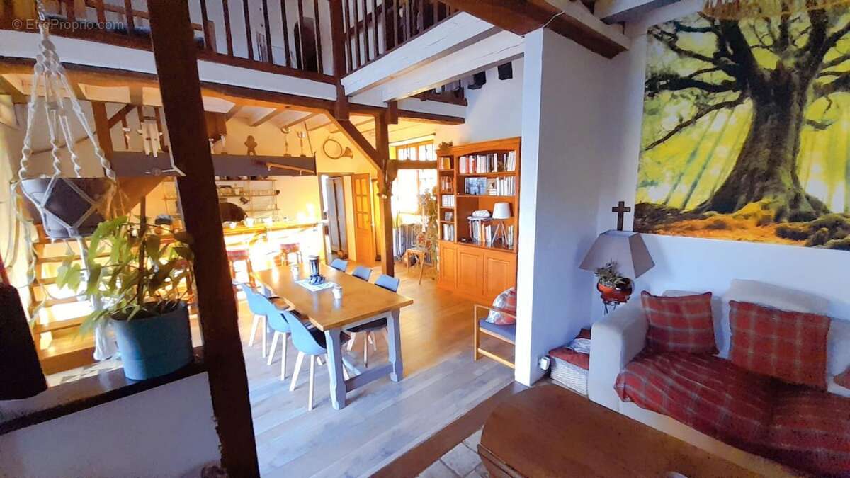 Maison à CHAUMUSSAY