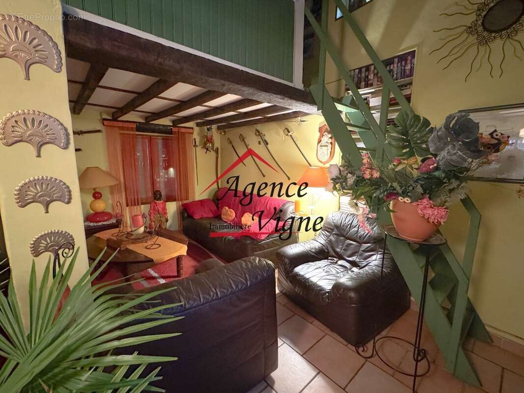 Maison à ROBIAC-ROCHESSADOULE