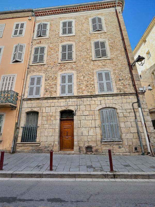 Appartement à DRAGUIGNAN