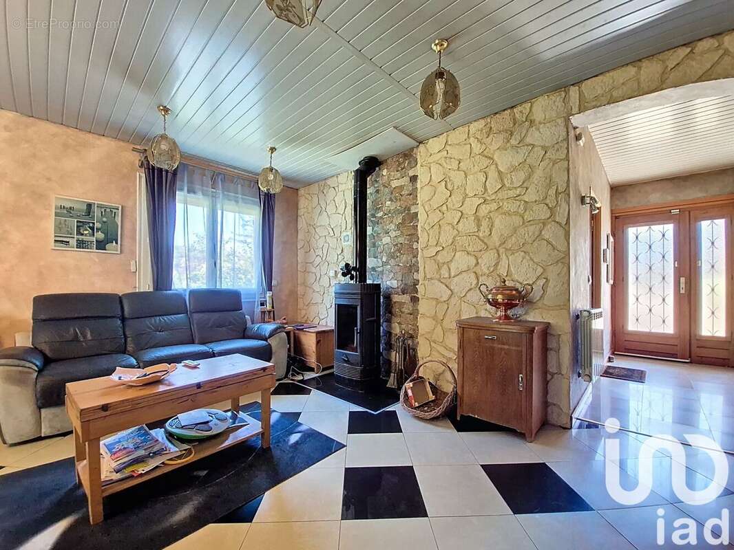 Maison 118 m² à Boismorand  - photo 4