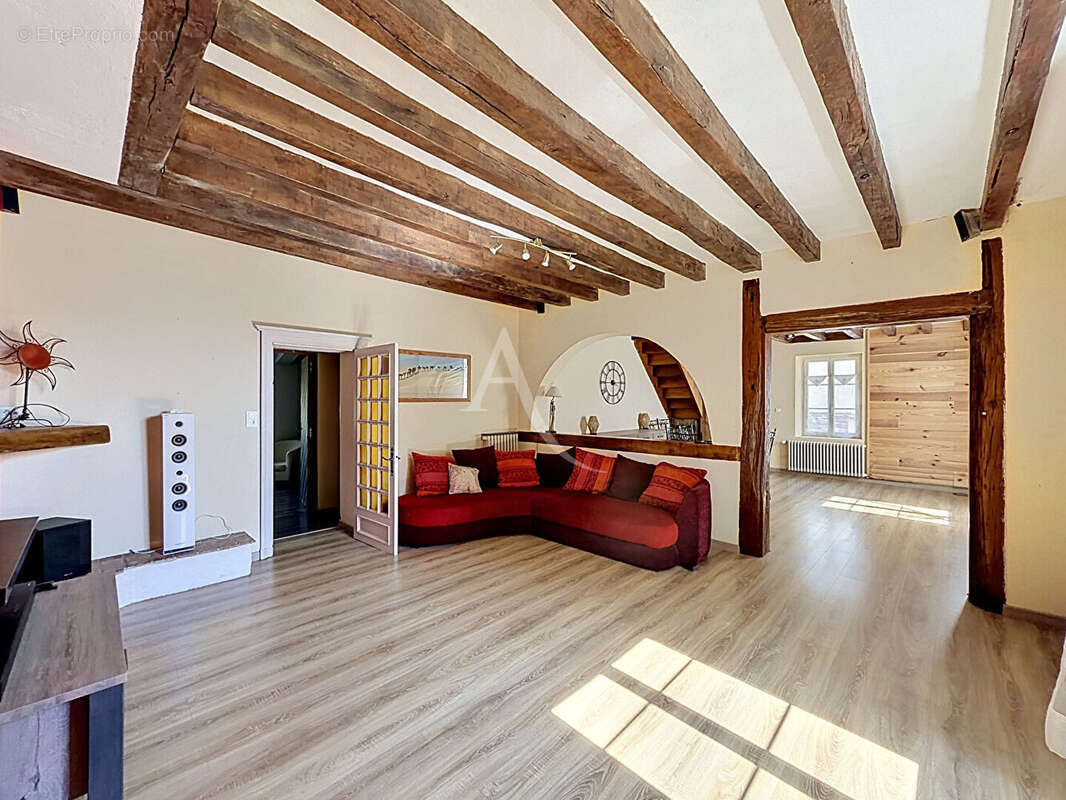 Maison à SAINT-SYLVAIN-D'ANJOU