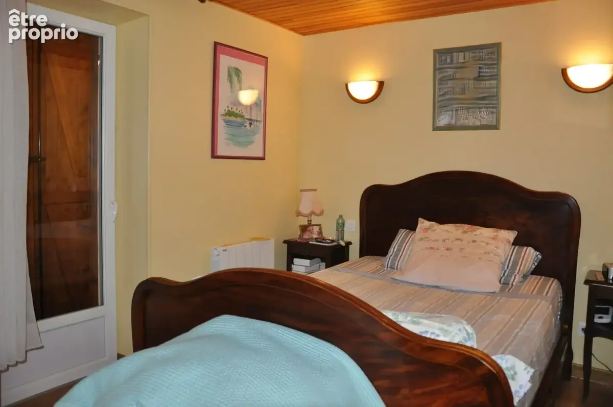 Belle maison rénovée en 2010, avec 2 chambres, terrain de 693 m2, louée 700 €/mois hors charges. - photo 15