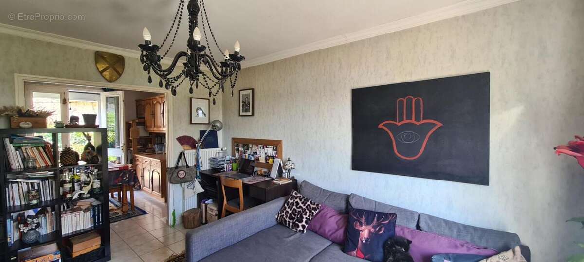 Maison Clisson 5 P . 3 Chs . Bureau . 81.29 M² . T 377 M² . Terrasse . Garage - photo 5