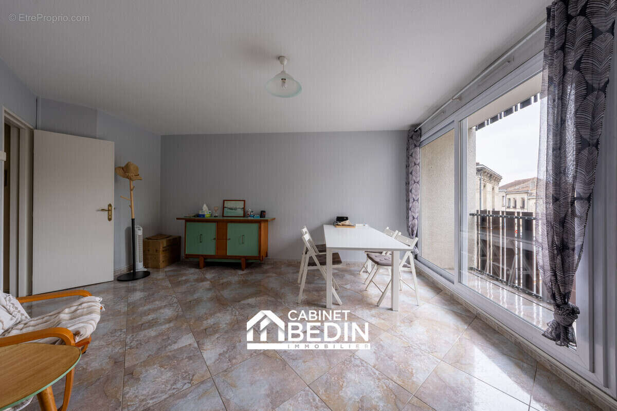 Appartement à BORDEAUX