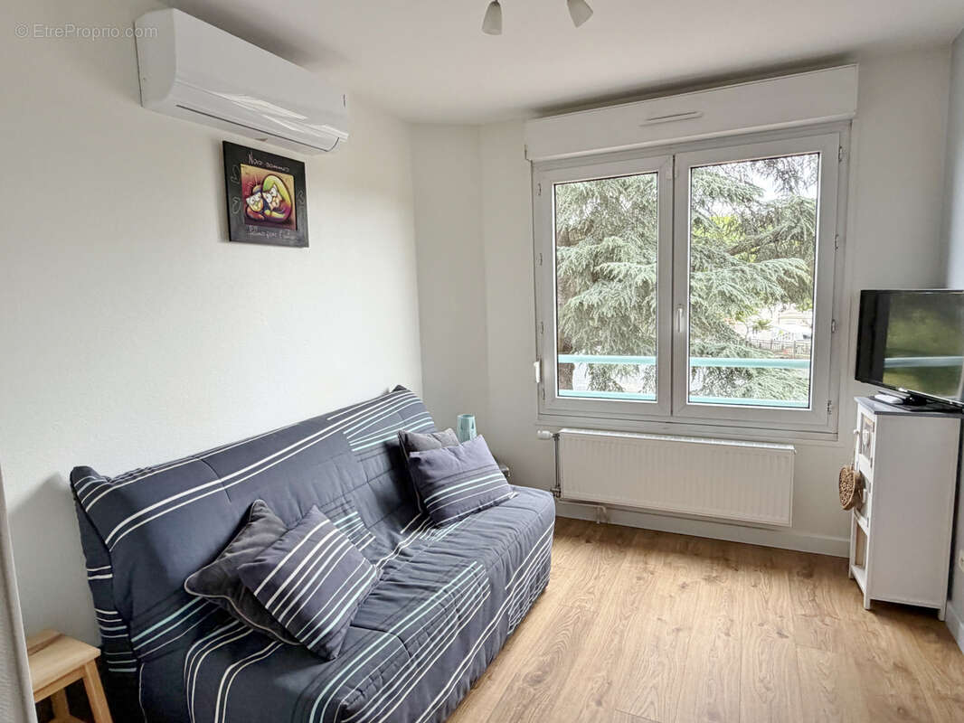 Appartement à GREZIEU-LA-VARENNE