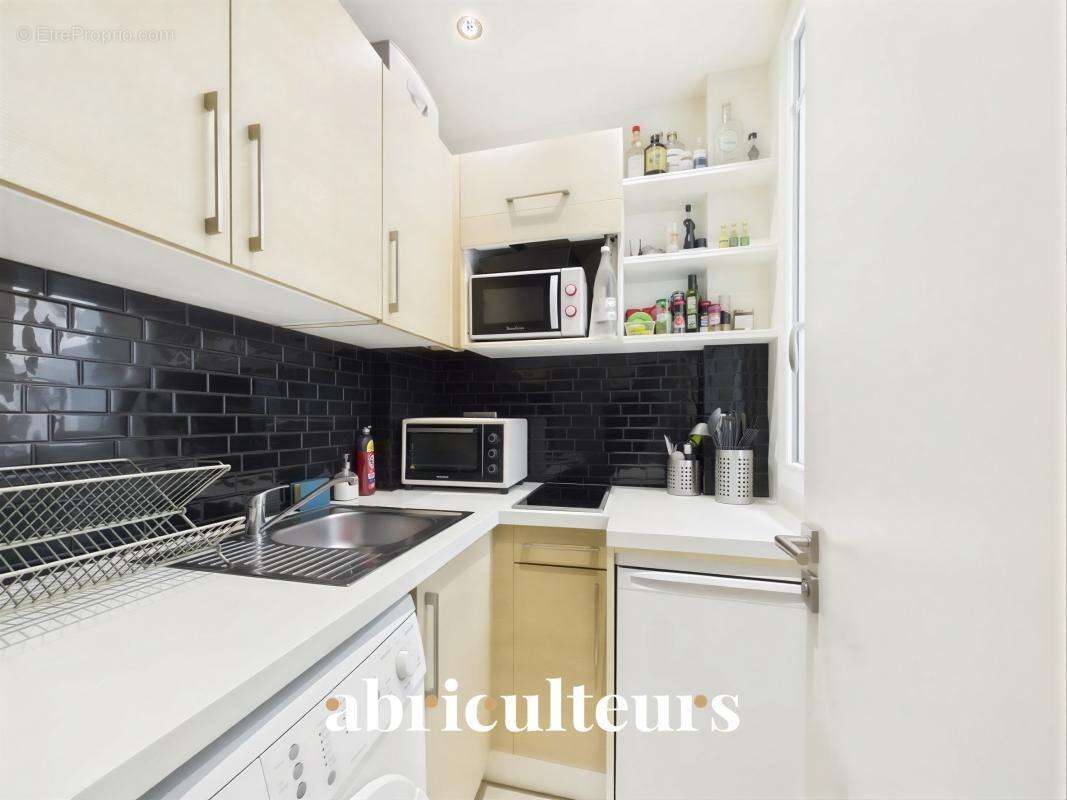 Appartement à PARIS-7E