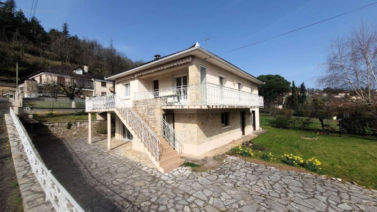 Maison à VILLEFRANCHE-DE-ROUERGUE