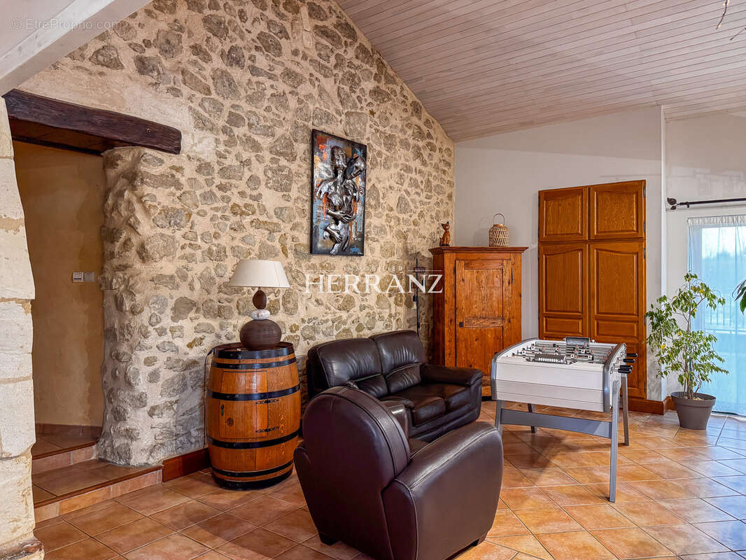 Maison à BONZAC