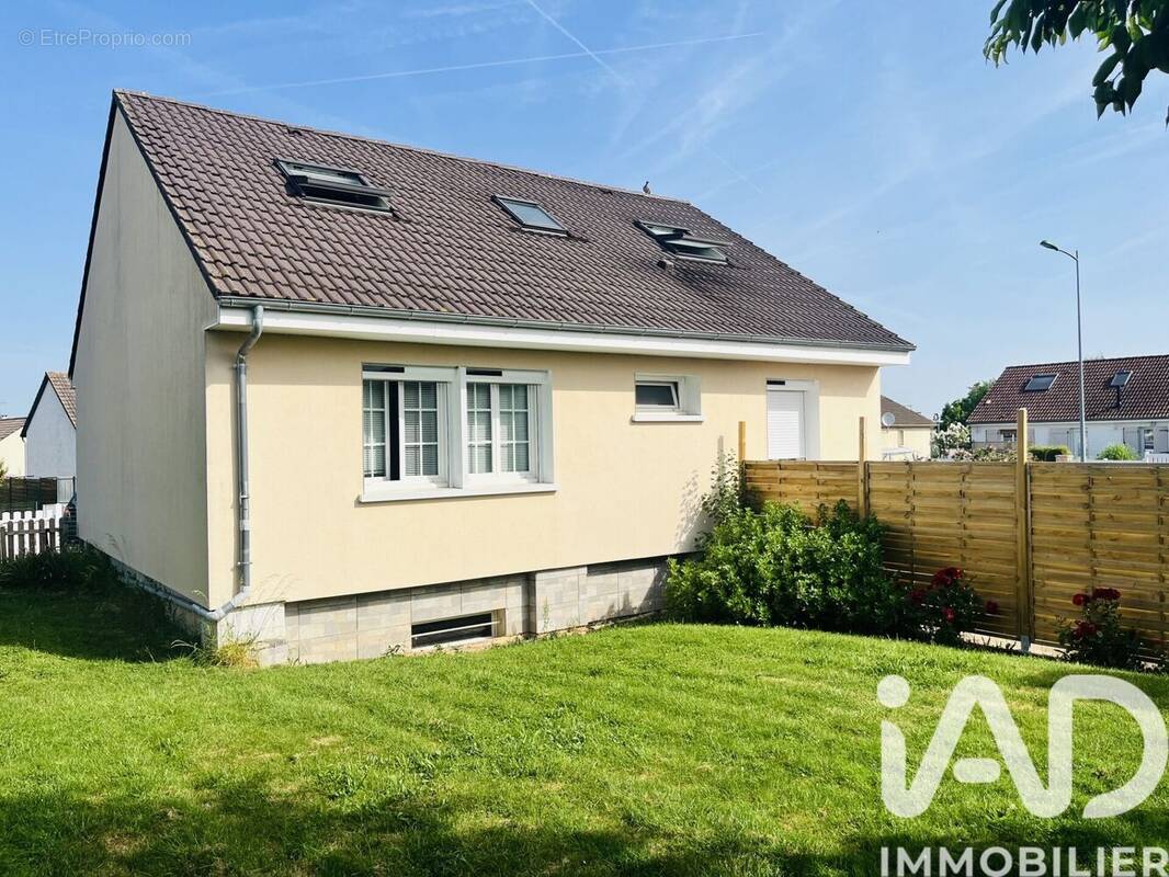Photo 1 - Maison à AUNEAU