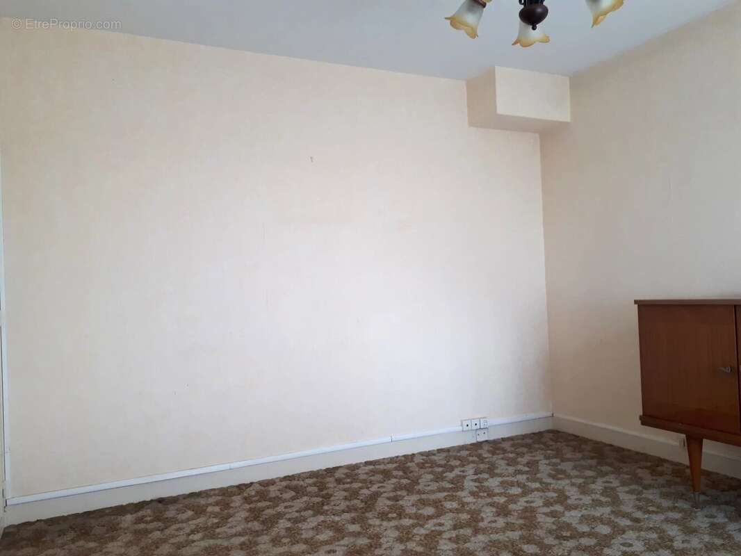 Maison à CORBEILLES