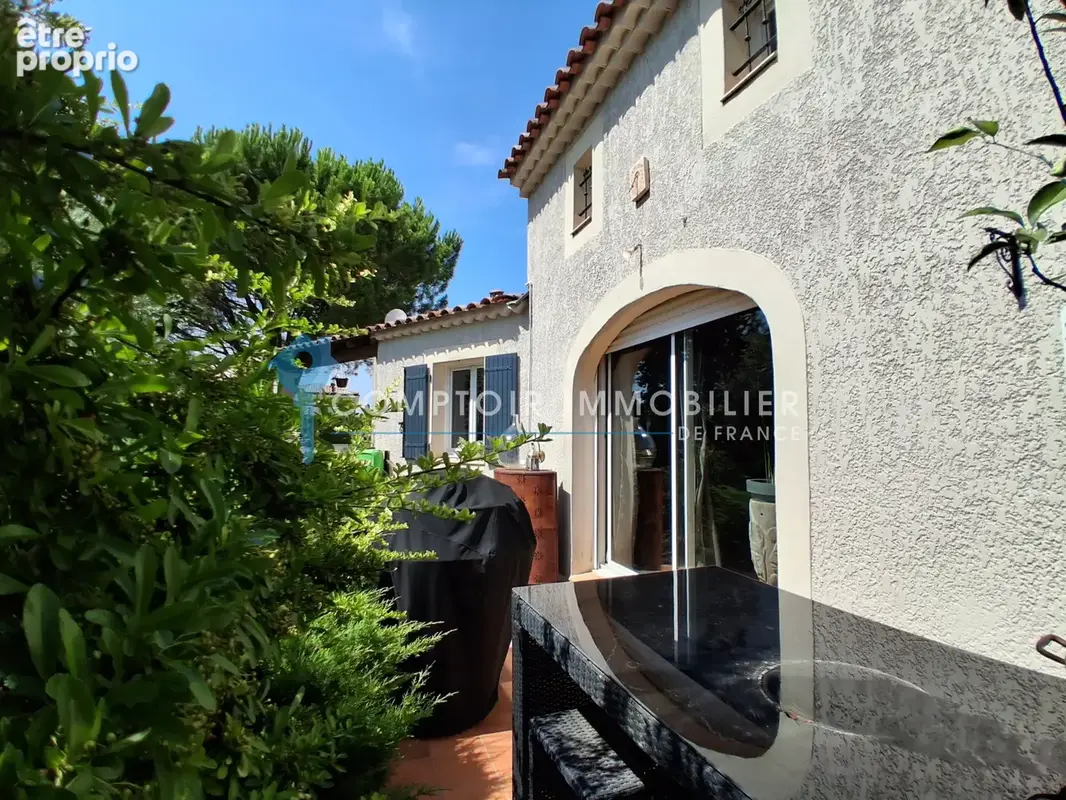 Dept 84 - MAUBEC - Maison de 122 m2 avec piscine et 2 garages sur un terrain de 1 234 m2 - photo 18