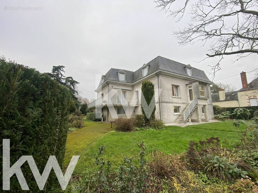 Maison à OUZOUER-LE-MARCHE