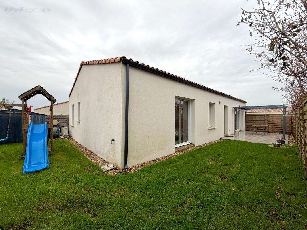 Maison à BEAUVOIR-SUR-MER