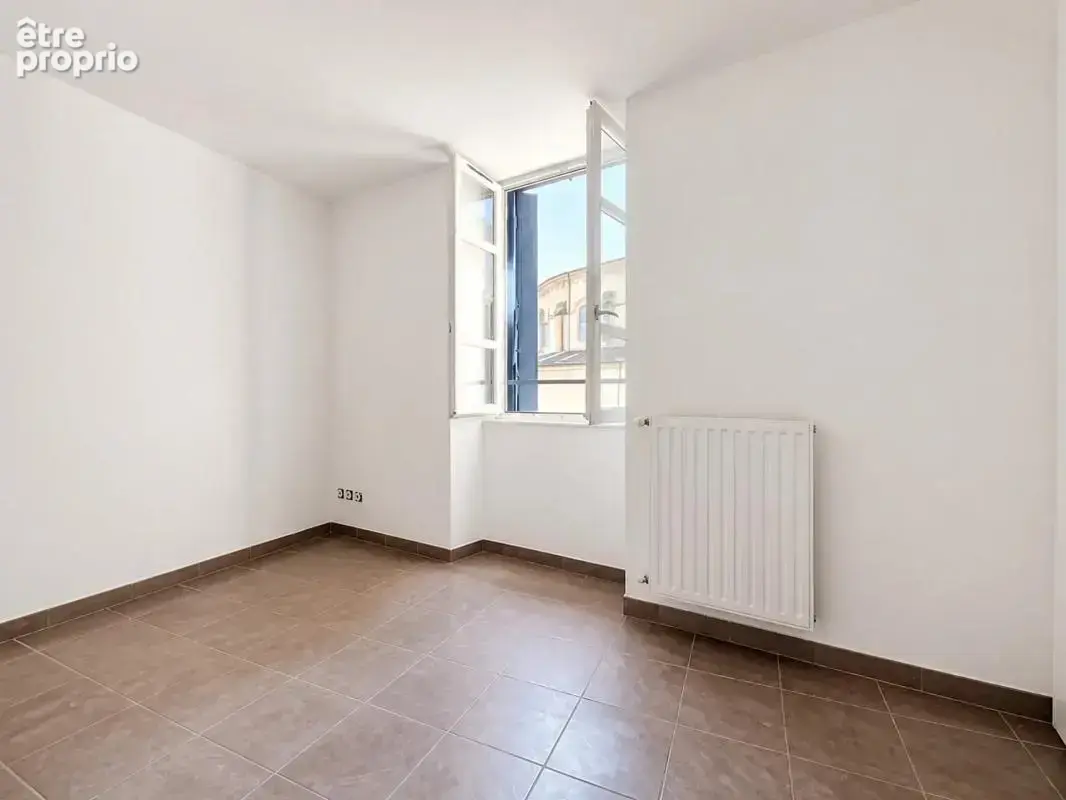 Appartement 3 pièces de 75 m² à Valence - photo 8